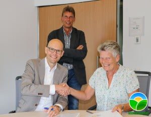 ondertekening-overeenkomst-sportfondsen-Oud-Beijerland