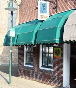 1913229_670729302983802_1037839617_o