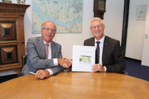 20160629 Ondertekening exploitatieovereenkomsten Immanuel en Hendrik Hamerstraat 02