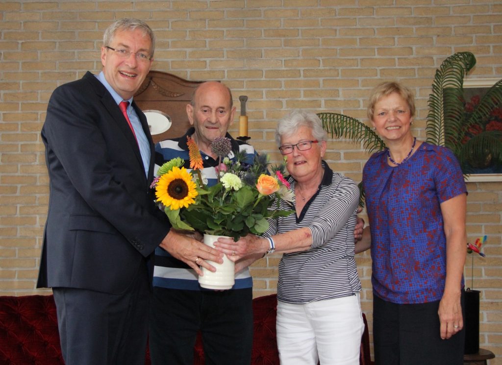 20160725 Echtpaar De Geus uit 's-Gravendeel 60 jaar getrouwd kopie