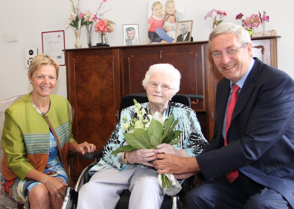 20160829 Mevrouw Vos-Vermeer 102 jaar 001