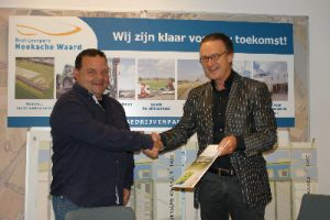 ondertekening-overeenkomst-aqua-events-en-bhw-4