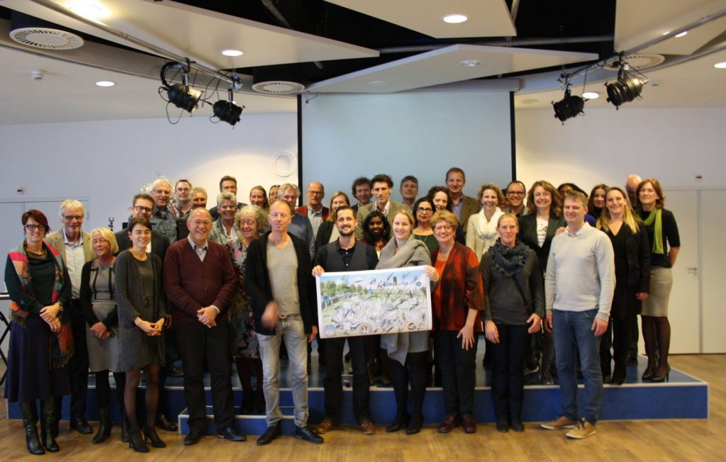 wethouders-bestuurders-en-medewerkers-gemeenten-en-zorgaanbieders