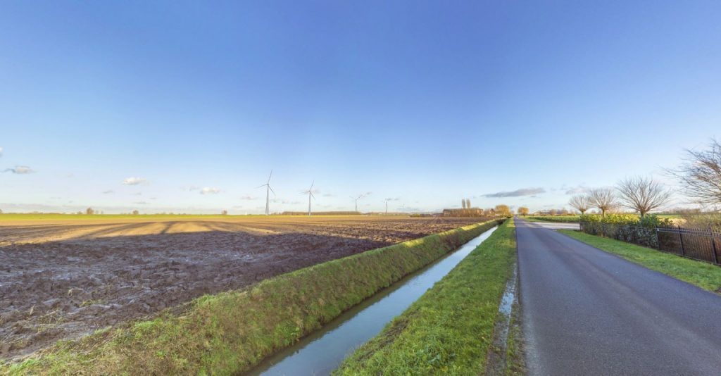 Uitzicht vanaf de kant van Heinenoord.