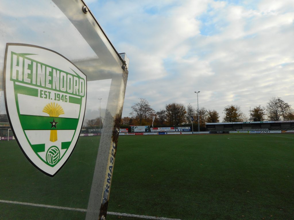 Heinenoord wint in gelijkwaardige derby tegen Strijen - Hoeksche Waard - Hoeksch Nieuws - Het laatste nieuws uit de Hoeksche Waard