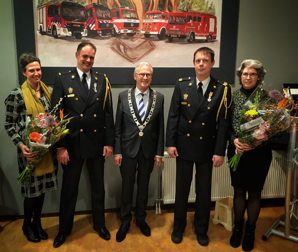 Koninklijke onderscheidingen voor brandweervrijwilligers Goudswaard