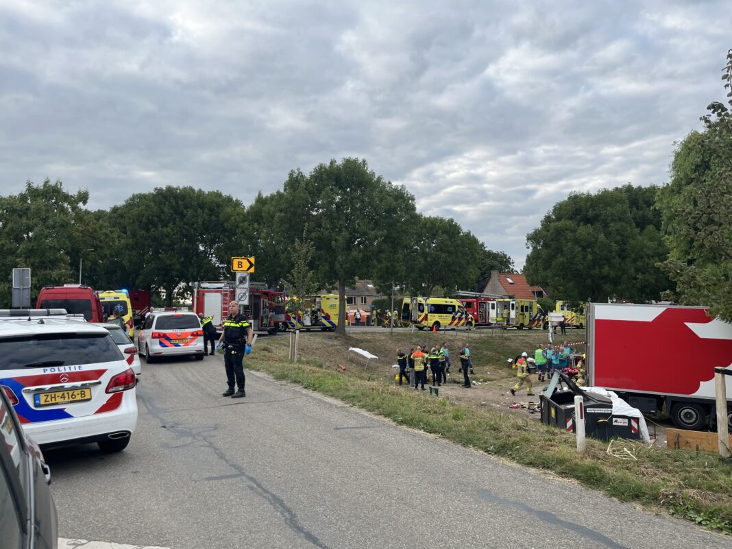 Update Vrachtwagen Van Dijk Gereden In Nieuw Beijerland Meerdere 