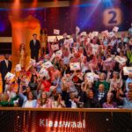 Inwoners Klaaswaal winnen 25.000 euro bij Postcode Loterij Miljoenenjacht - Foto Postcode Loterij