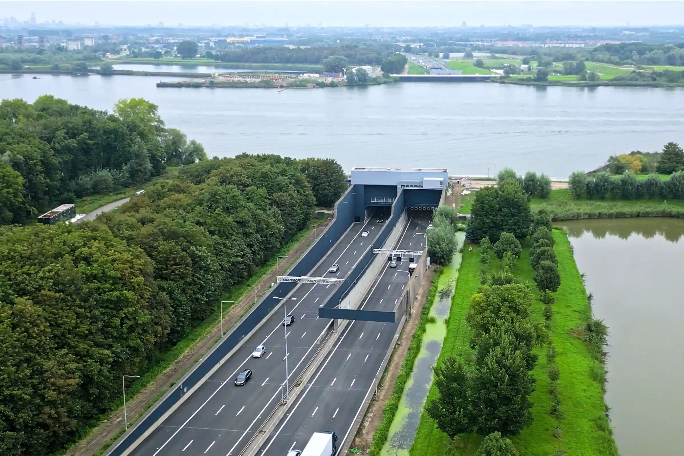 Heinenoordtunnel weer open na stroomstoring