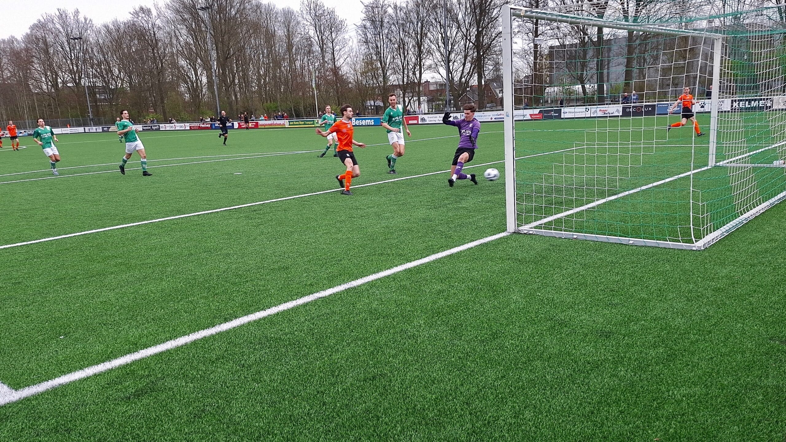 SHO slaat vroeg toe en pakt de volle buit in topper tegen Nieuw Lekkerland