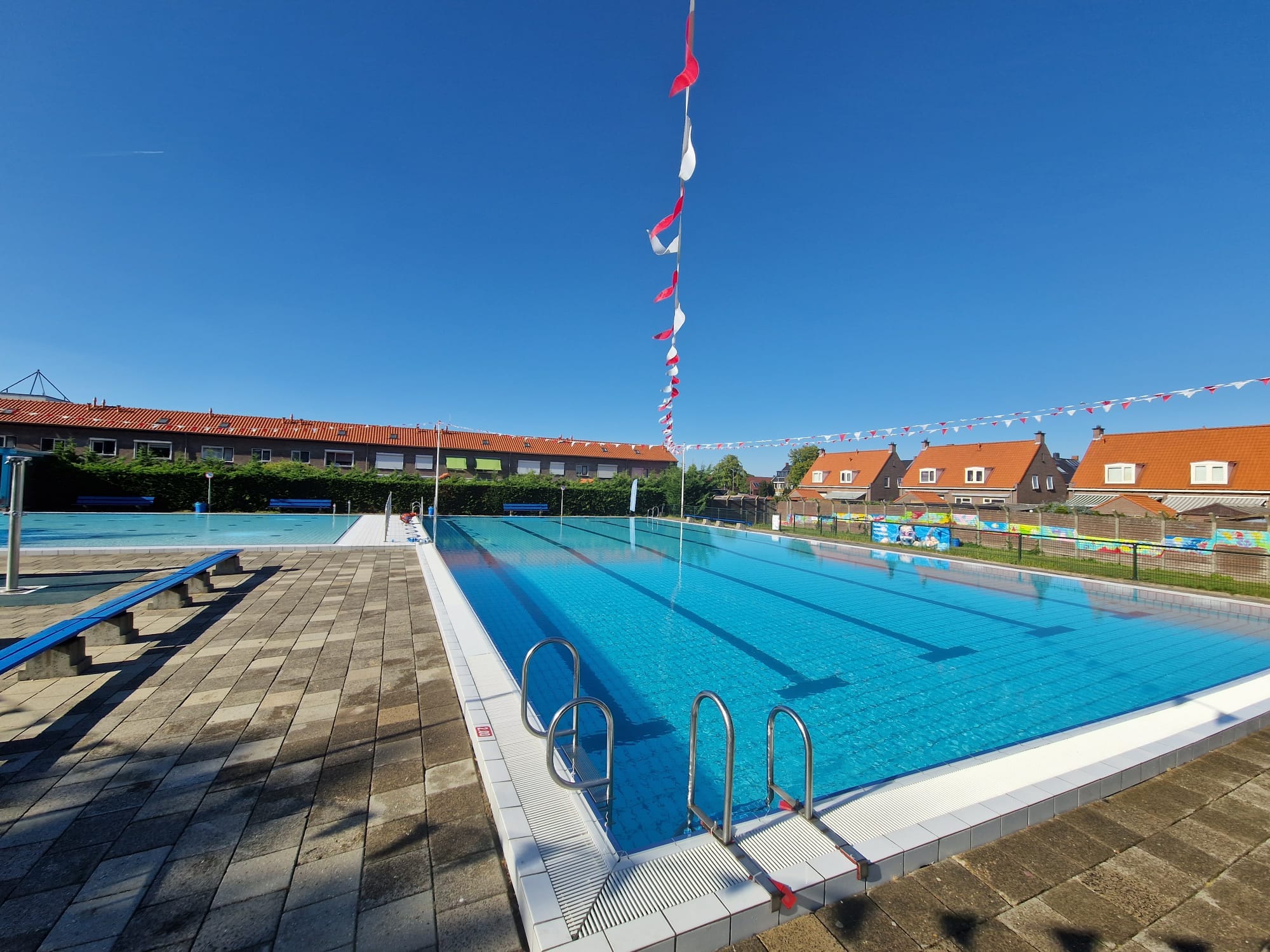 Renovatie van openluchtzwembad ’t Centrum in Klaaswaal: Vooruitblik op de zomervakantie!