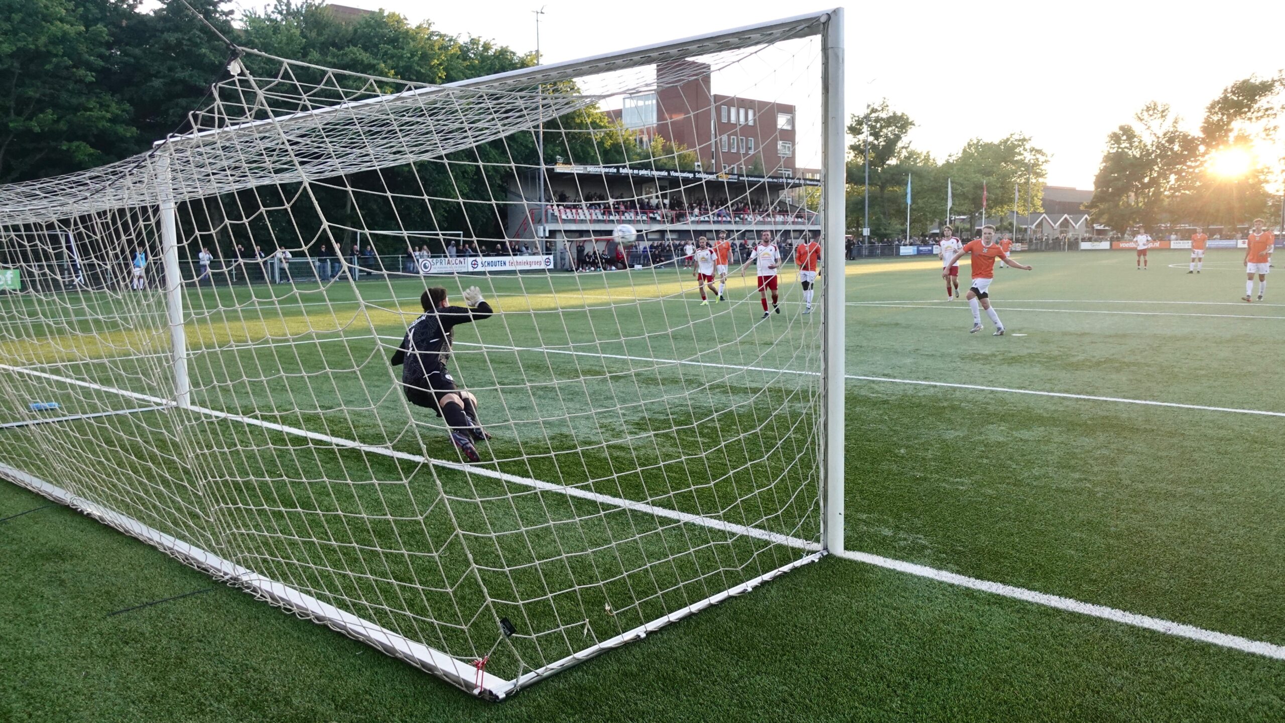 SHO overtuigend in nacompetitie: Van Eck schiet ploeg langs RKDEO met 0-3