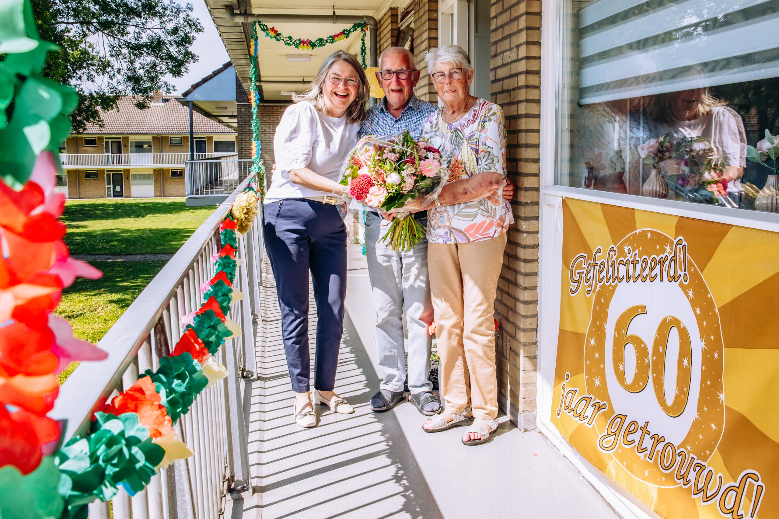 Echtpaar Van der Linden-Reedijk uit Klaaswaal viert diamanten jubileum