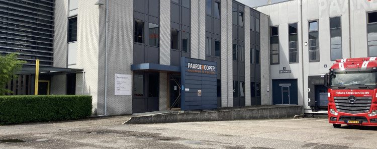Paardekooper uit Oud-Beijerland vraagt uitstel van betaling aan en staat op rand van faillissement