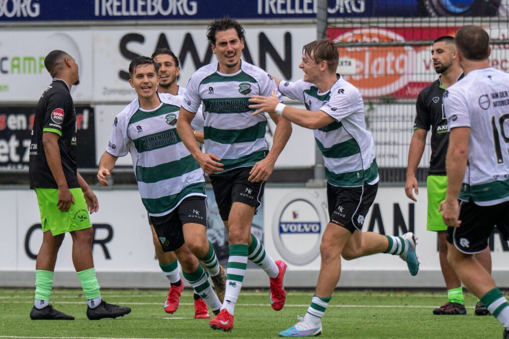 Heinenoord opent seizoen met overtuigende zege op Spijkenisse