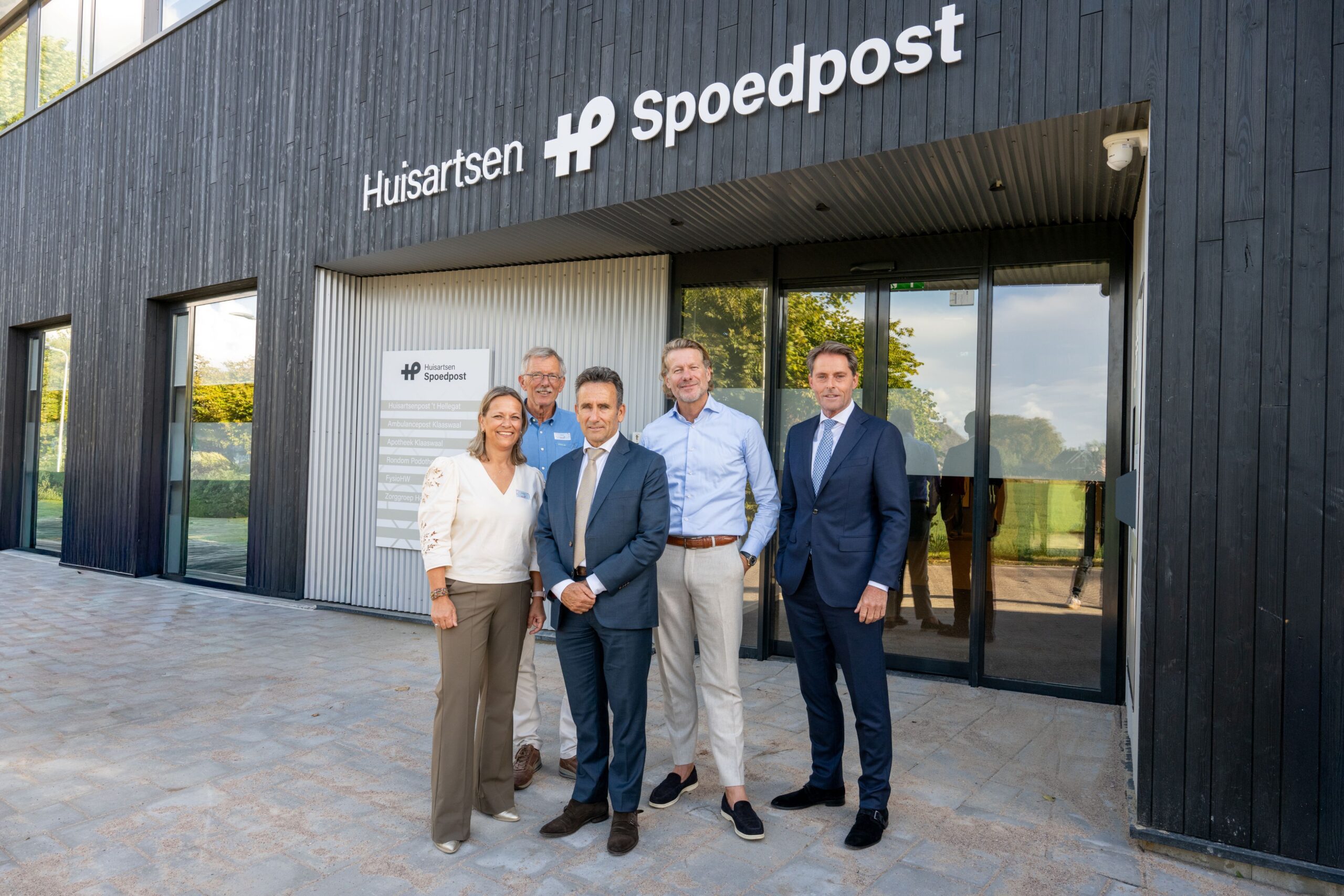Nieuwe zorglocatie in Klaaswaal officieel geopend