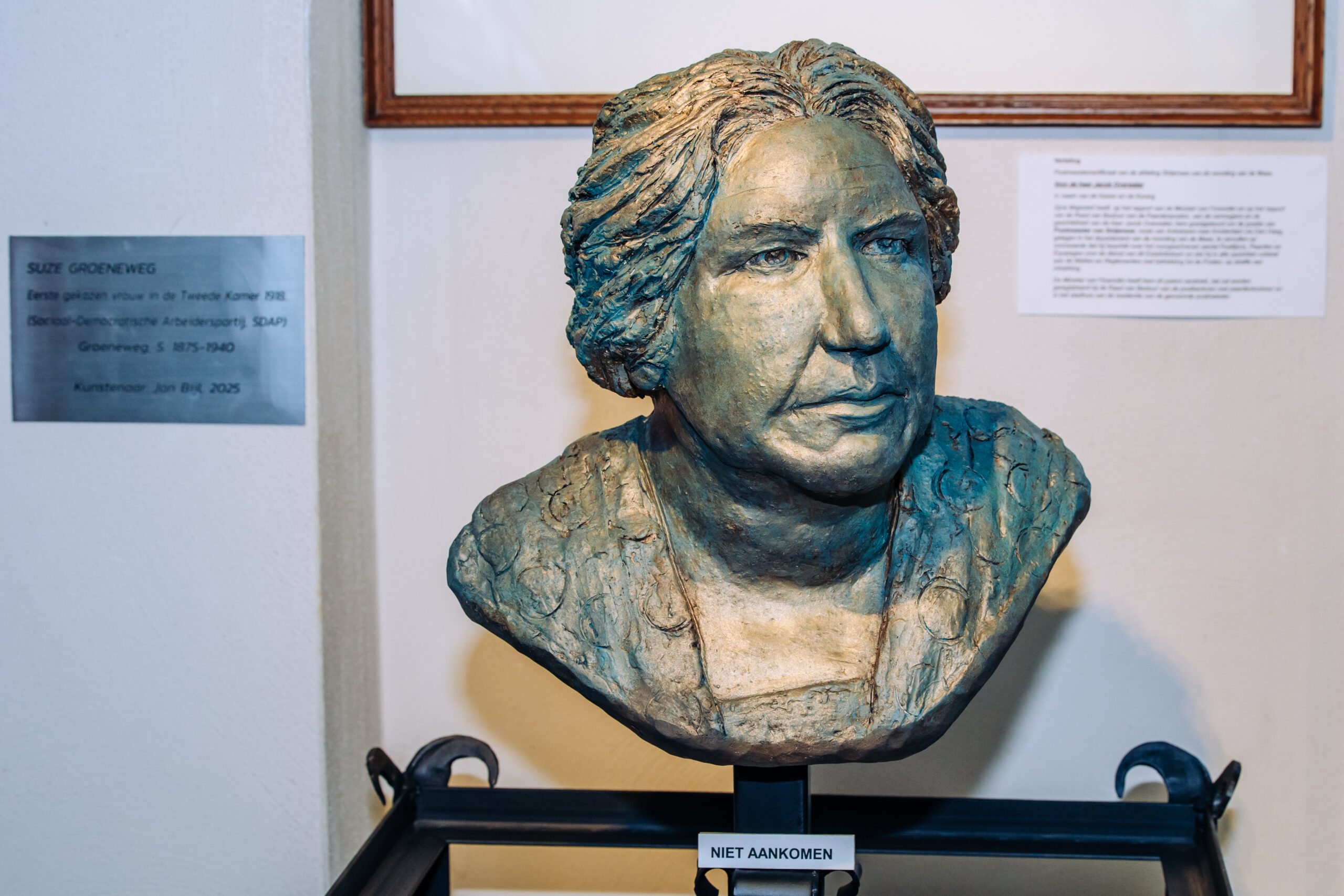 Ontwerp Arne Boon uit Bilthoven wint wedstrijd voor standbeeld Suze Groeneweg in Oud-Beijerland