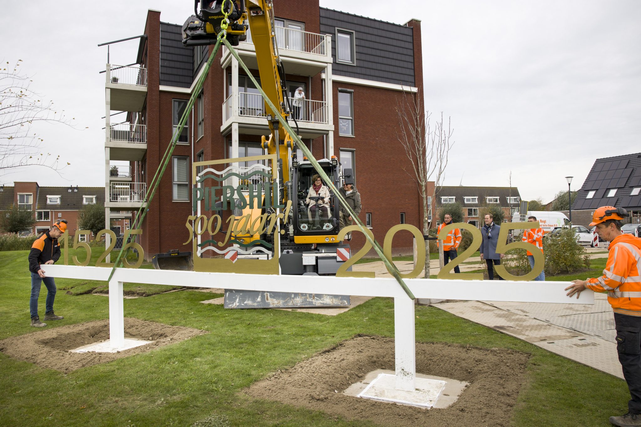 Kunstwerk ter ere van 500 jaar Piershil krijgt blijvende plek aan dorpsrand