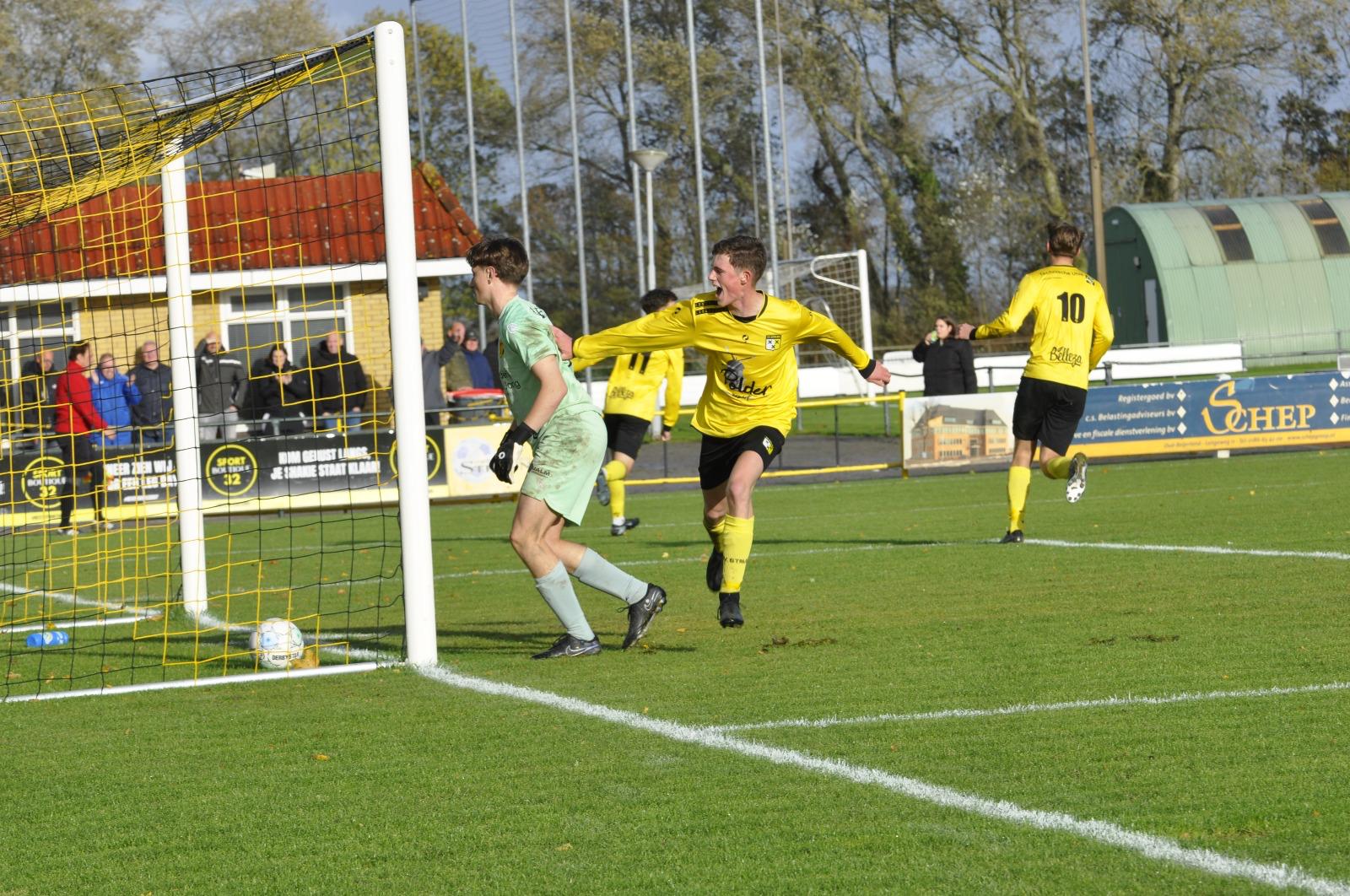Sterk Strijen klopt koploper Rozenburg