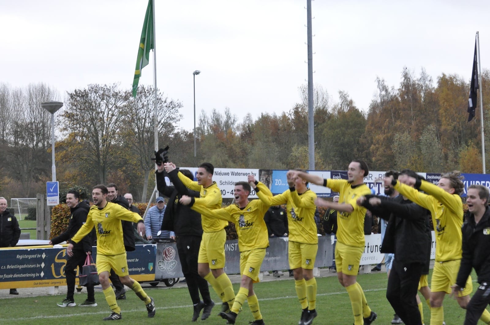 Strijen blijft thuis foutloos en wint van GOZ