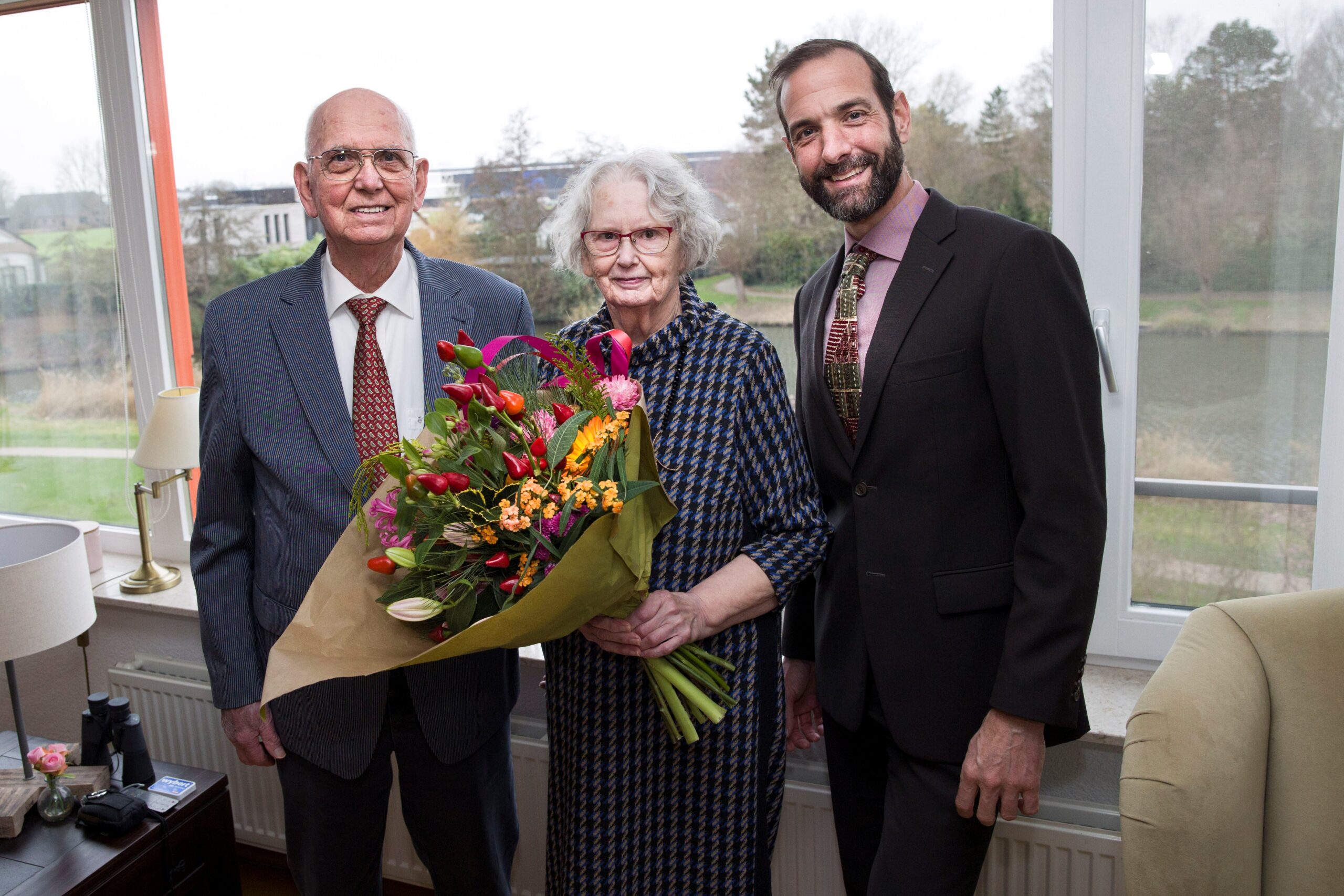 Echtpaar Van Nieuwaal-Schipper uit Oud-Beijerland viert diamanten jubileum