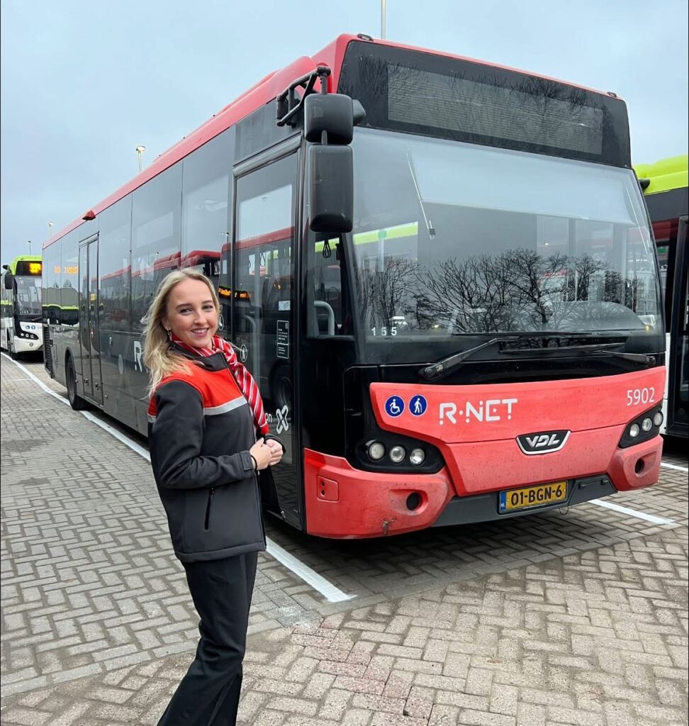 Transdev van start: nieuwe dienstregeling én nieuwe uitstraling 🚨 ...