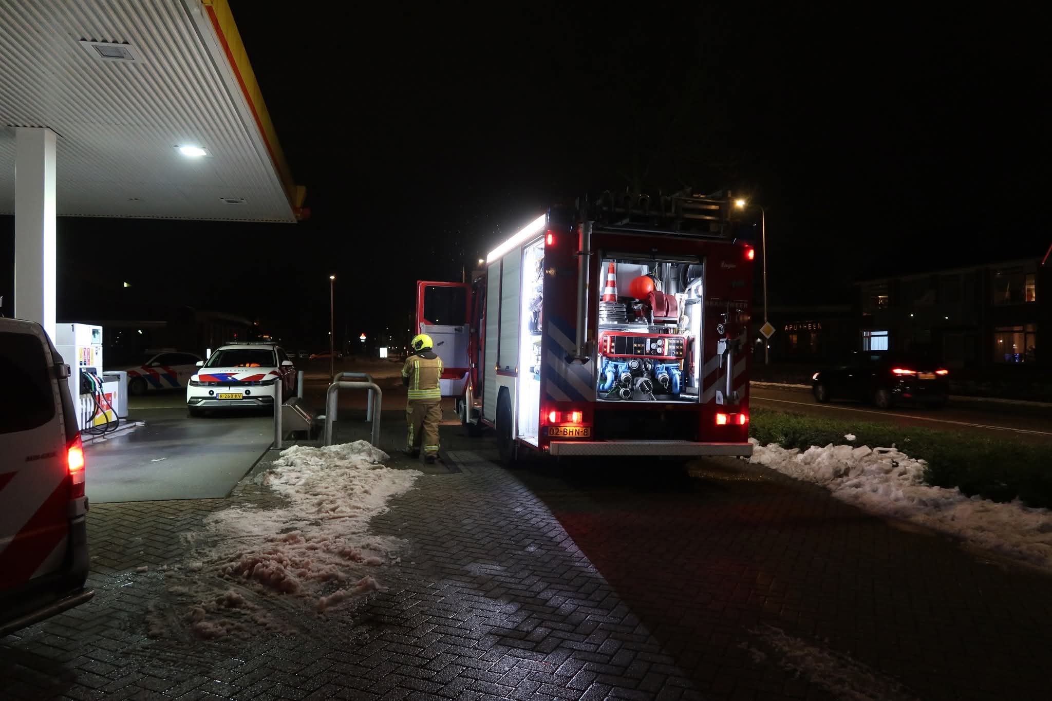 Brandmelding bij tankstation aan Sportlaan in Puttershoek: geen brand