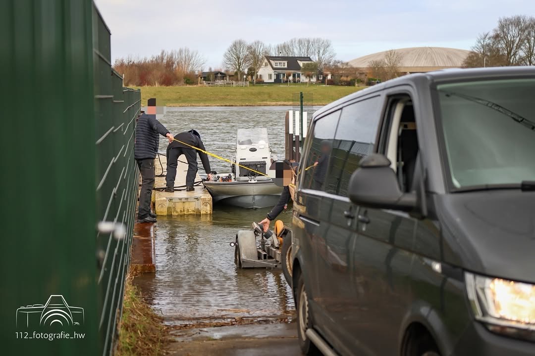Politie zoekt opnieuw naar vermiste taxichauffeur bij pontje Nieuw-Beijerland