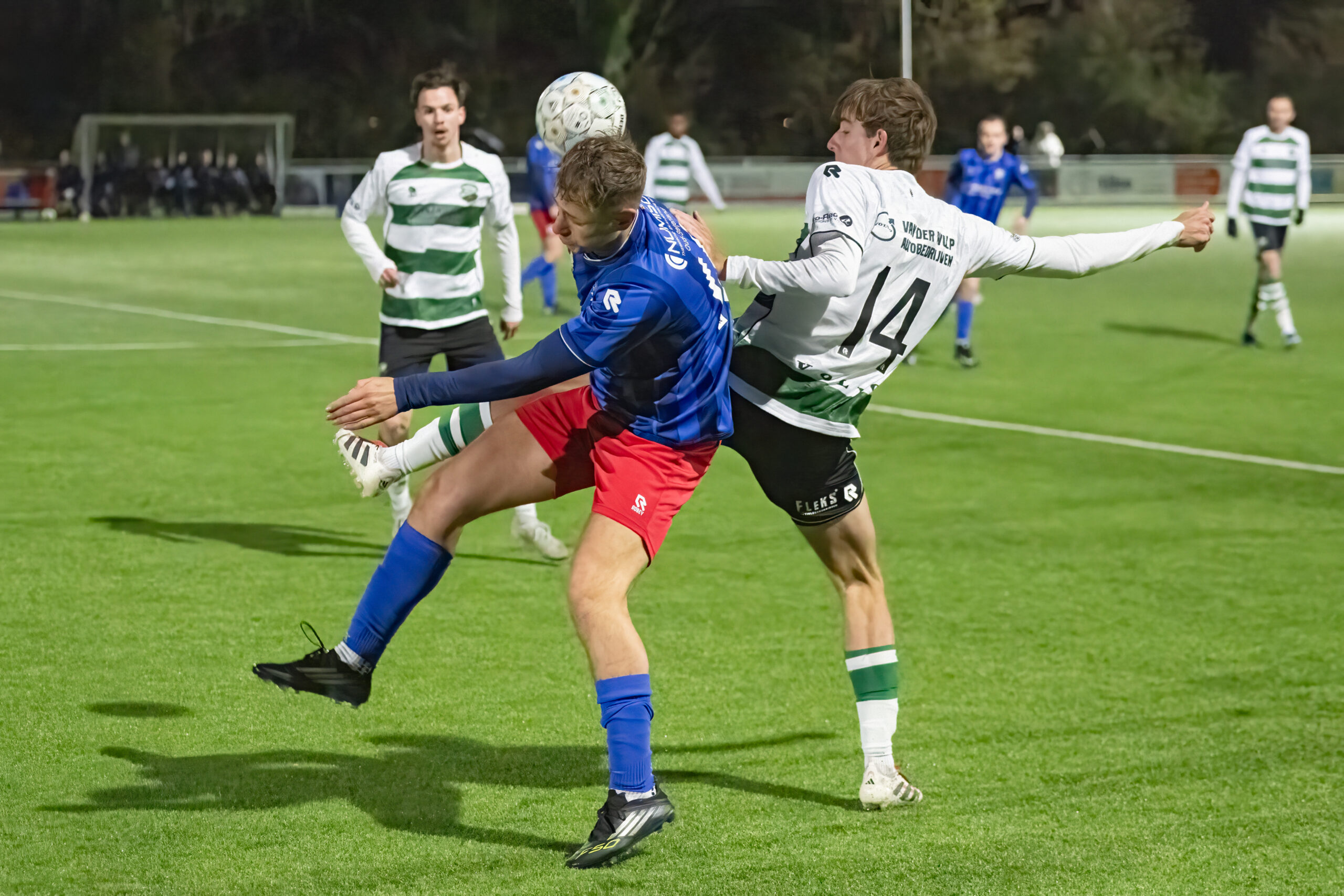 Heinenoord wint in kolderiek oefenduel van 3e klasser Zinkwegse Boys