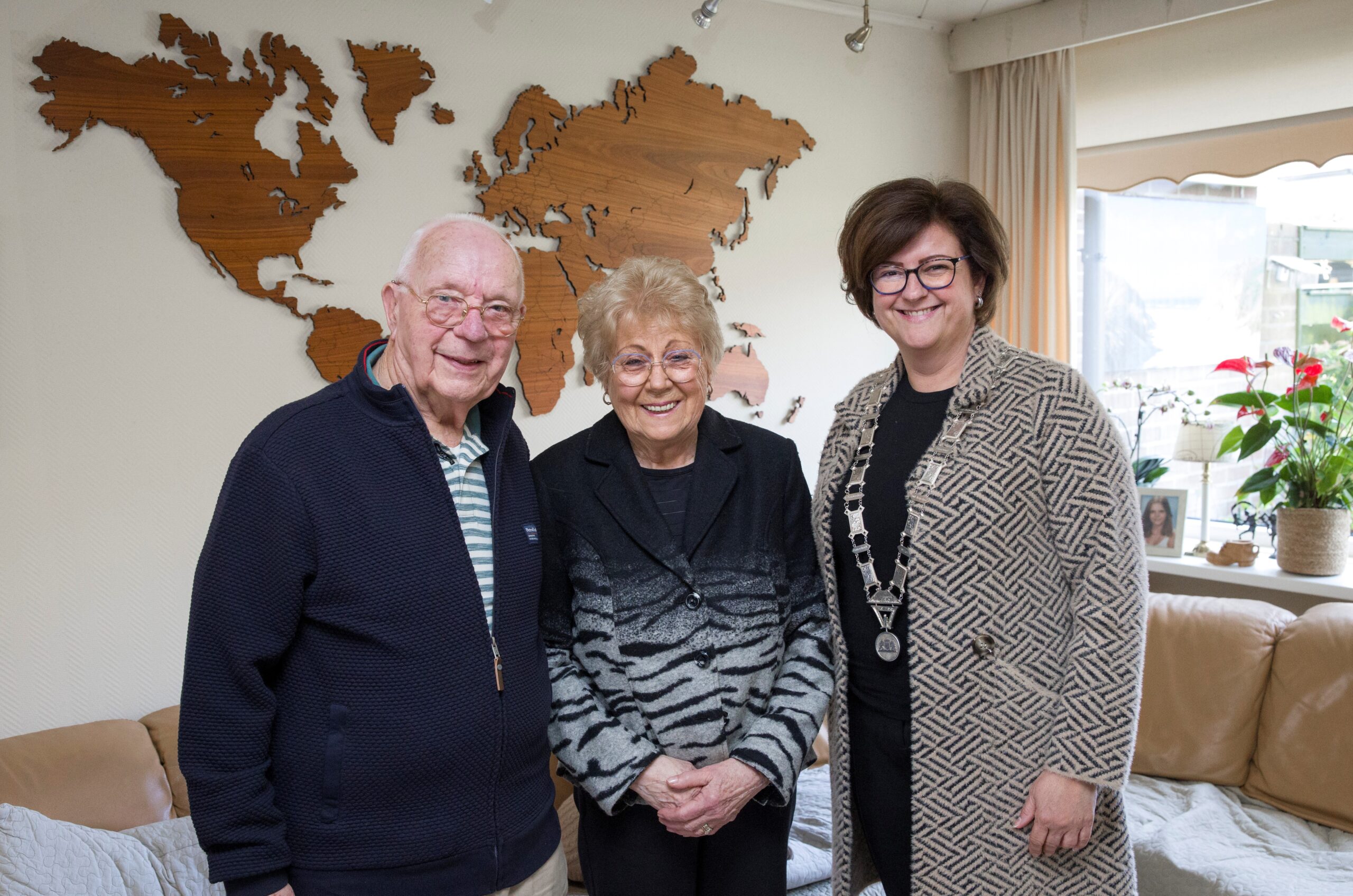 Echtpaar Frisart-Weenink uit Nieuw-Beijerland viert briljanten jubileum