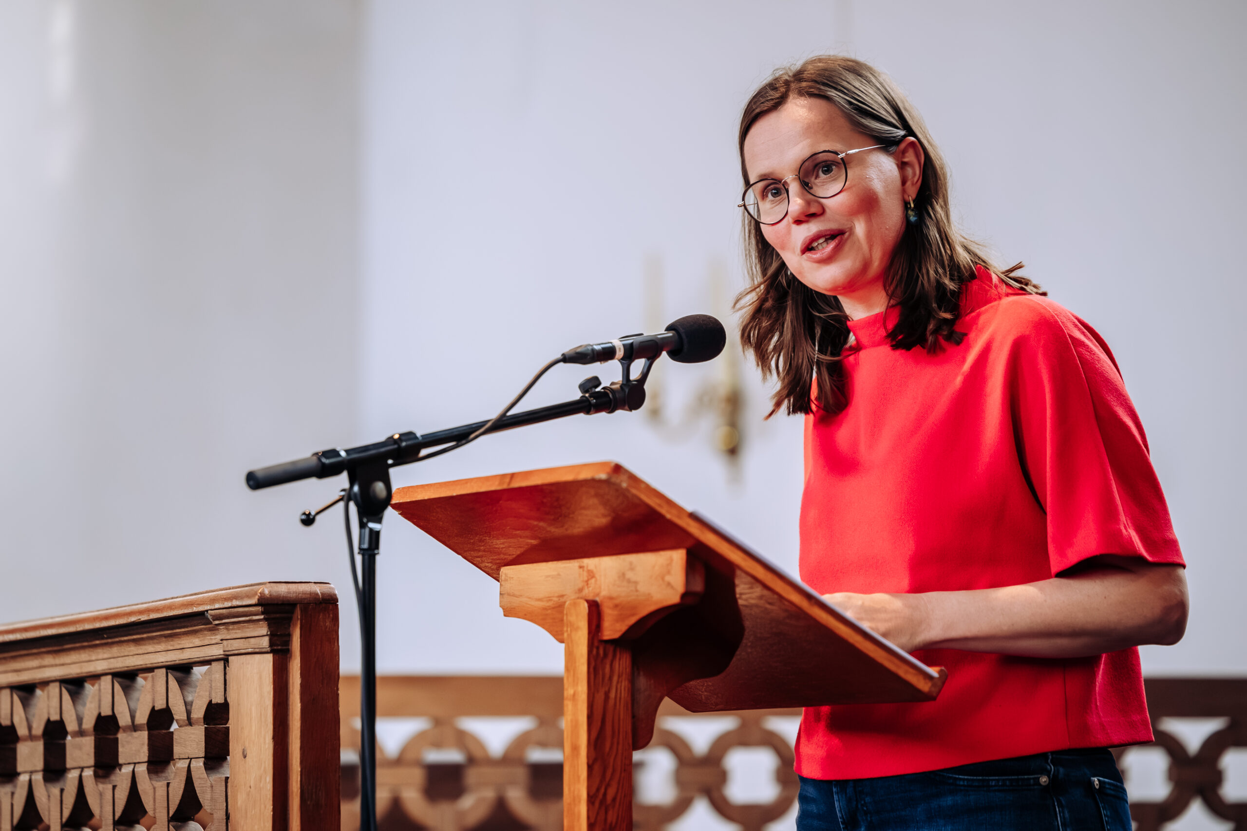 Mirjam Bikker verzorgt Suze Groeneweg lezing in Heinenoord na bezoek aan De Buitensluis