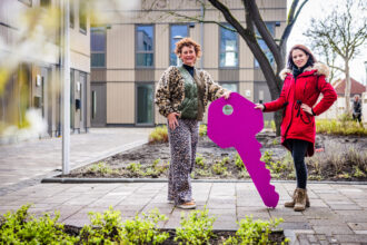De sleuteluitreiking: een bijzonder moment. Foto: Jeffrey Groeneweg