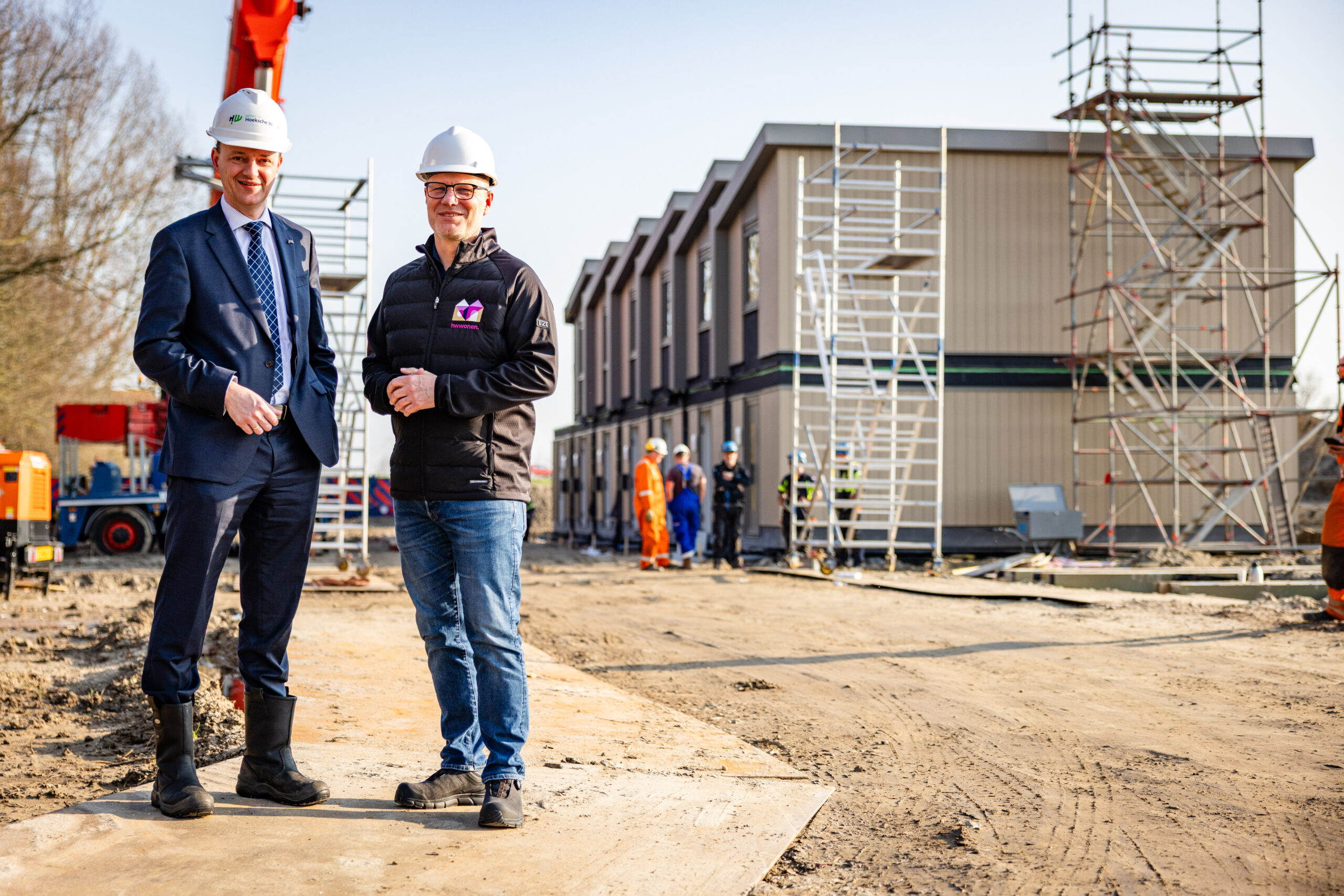 Eerste tijdelijke woningen geplaatst aan de Randweg Oud-Beijerland