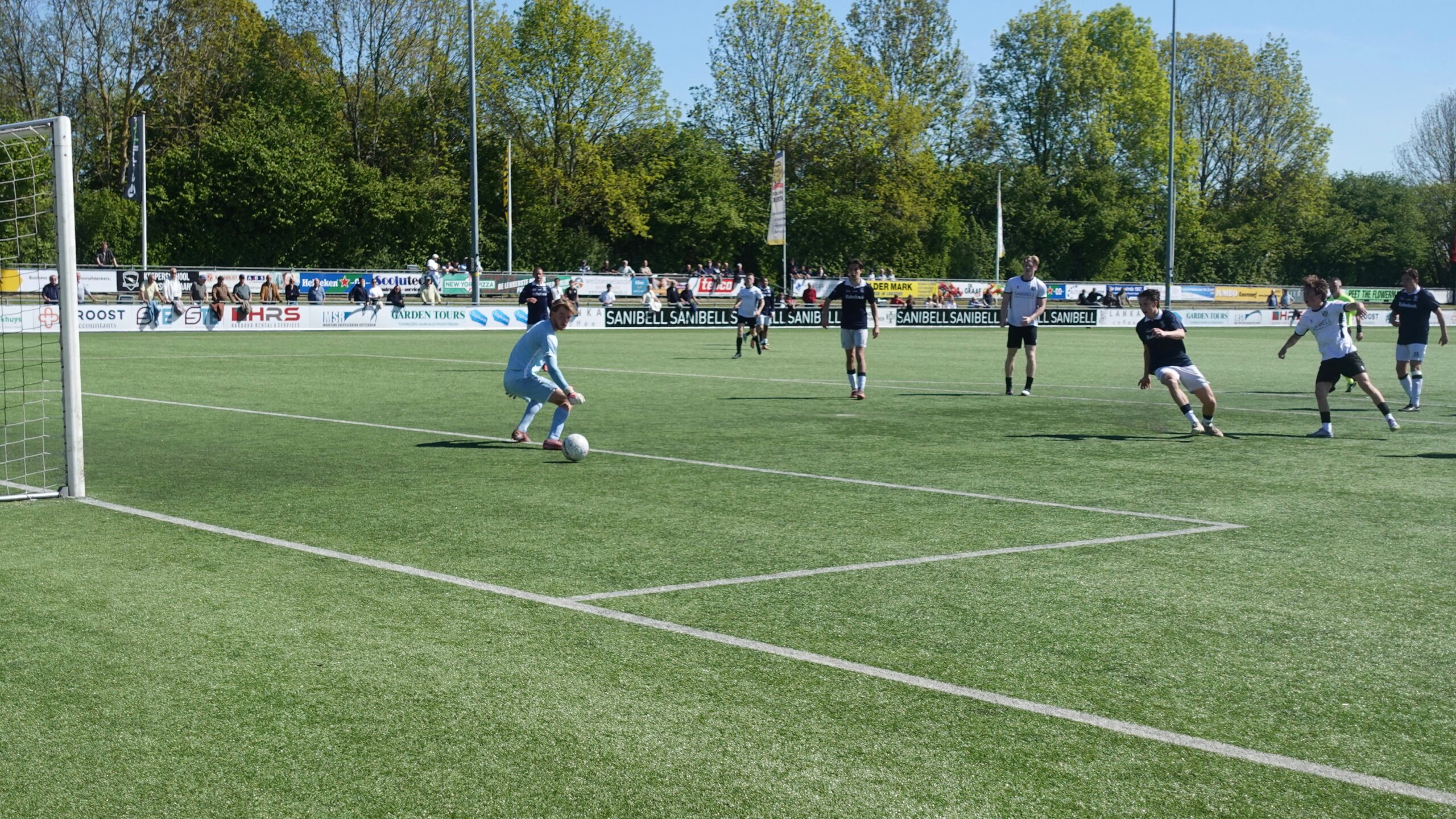 Zware nederlaag voor SHO tegen periodekampioen Quick: 1-5 op de Kikkershoek