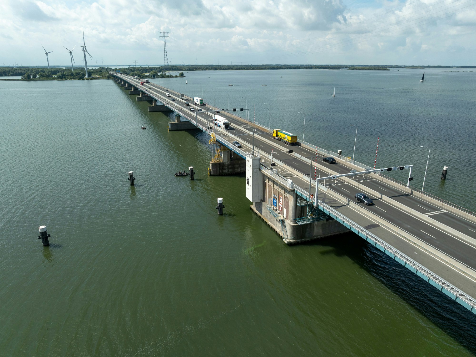 Haringvlietbrug in september twee nachten dicht voor verkeer