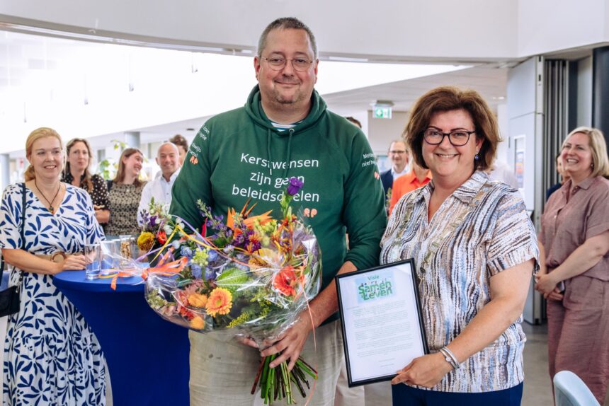 Raadslid Jolanda Koning, Oud Wethouder Renee Peters, Burgemeester Marjan Witte en communicatie medewerkster Suzanne Baljon - Foto Heijblom Fotografie