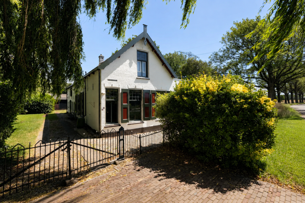 Voormalige woning van Gerard Cox in Mijnsheerenland staat te koop
