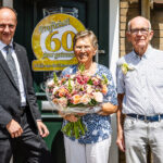 Echtpaar Van Kleef en wethouder Adriaan van der Wulp