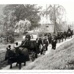 Uitvaart op 7 mei 1951 van Andries Leeuwenburgh (geb.1879) van de villa Nieuw-Leeuwenstein in Heinenoord