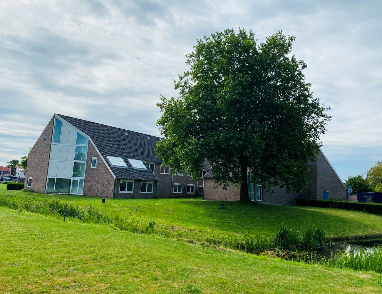 Van nostalgisch theater tot klassieke muziek en bloemschikken in het Numans-Dorps-huis