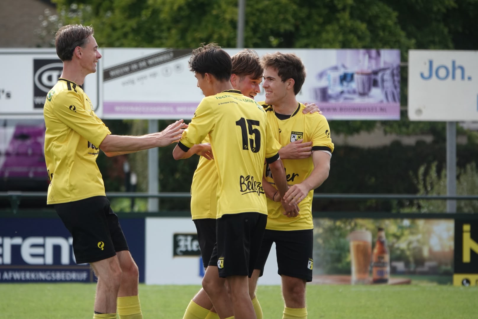 Strijen begint competitie met zwaarbevochten overwinning op FC Vlotbrug